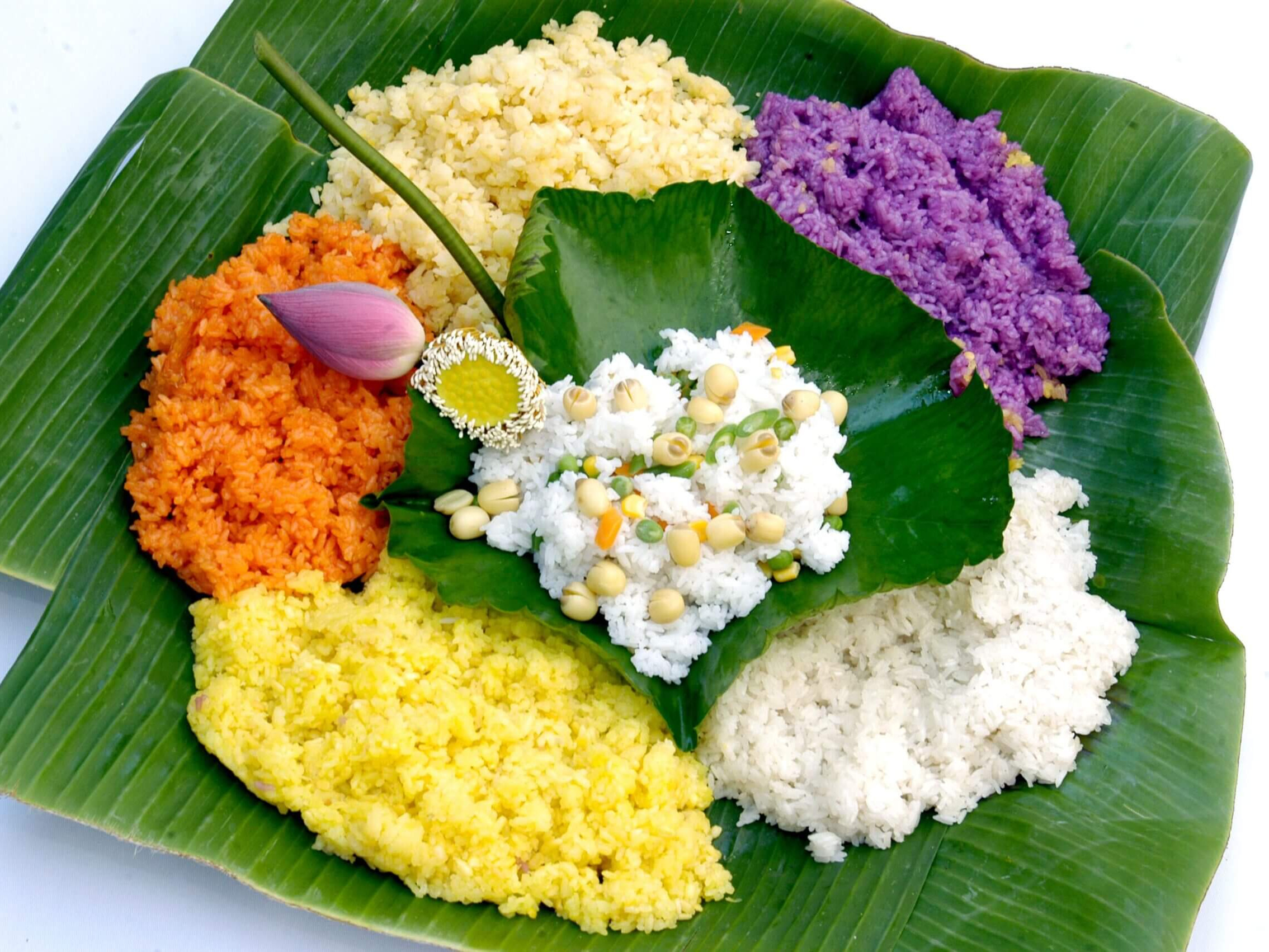 Những món xôi không chỉ có màu sắc ấn tượng mà còn gây thương nhớ bởi hương vị