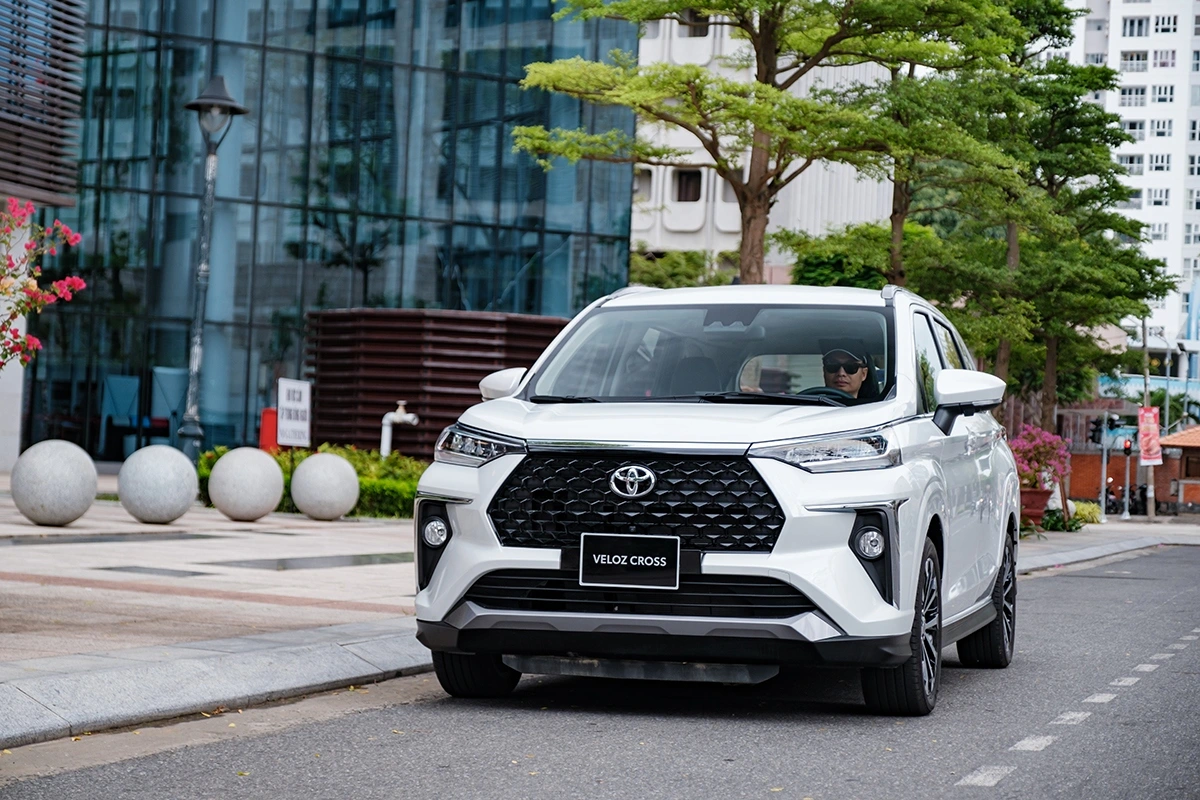 Top 5 xe 7 chỗ dưới 800 triệu đáng mua nhất năm 2025