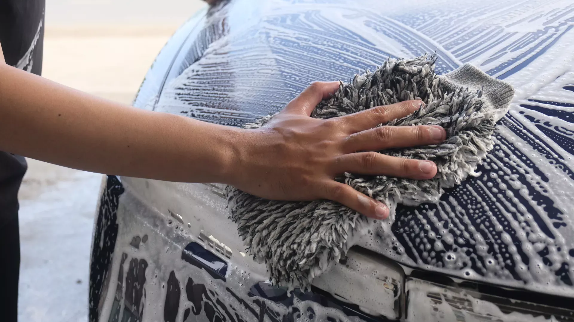 Dịch vụ rửa xe ô tô chuyên nghiệp, nhanh, sạch, đẹp tại TP.HCM